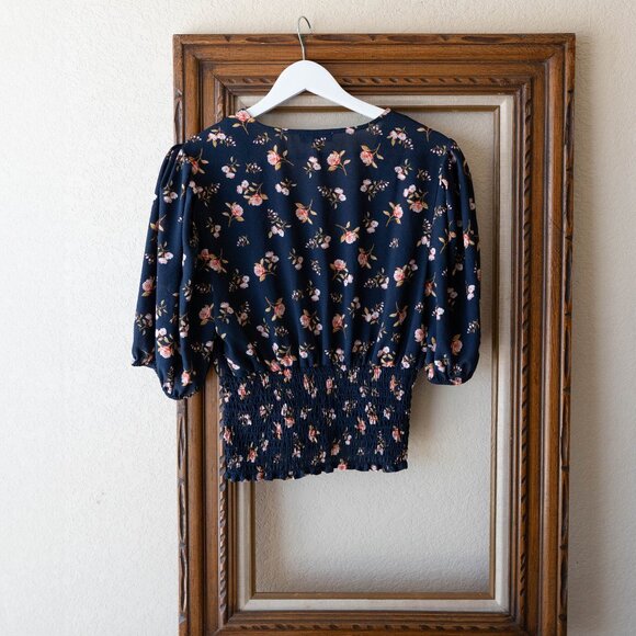 1.STATE Womens Blouse Sz Medium Navy Blue Floral Smocked Faux Wrap Puff Sleeves - Picture 7 of 8